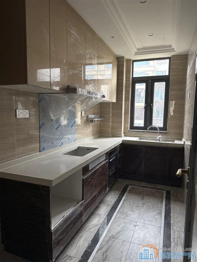 恒大河悦府130平125万精装修