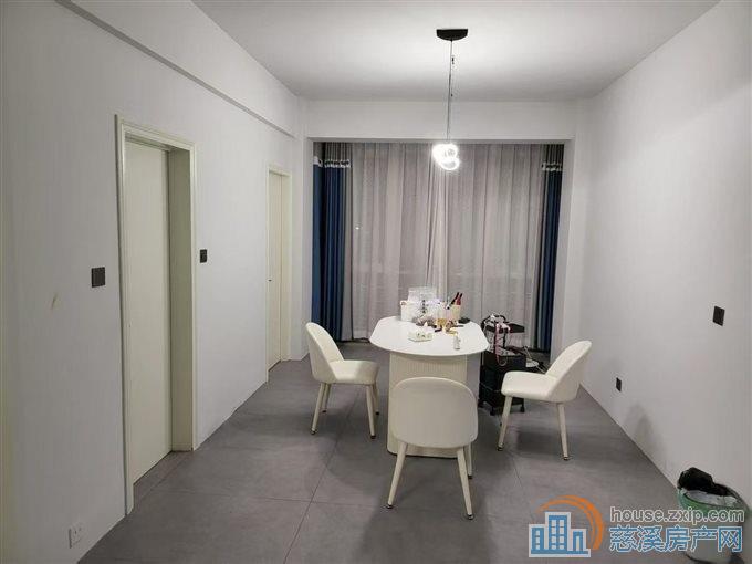 泰悦公寓51平学籍占一口价113.8万