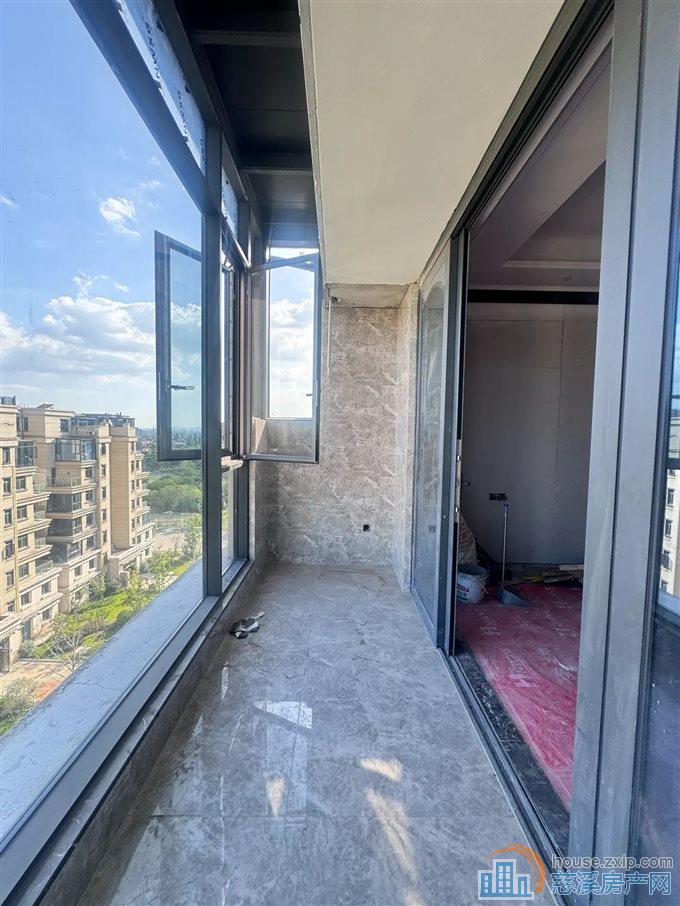 洋房顶复恒大河悦府175平方195万