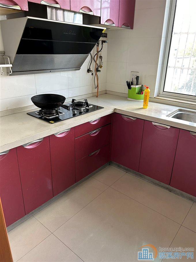 白云公寓123平精装修带车库125万直接