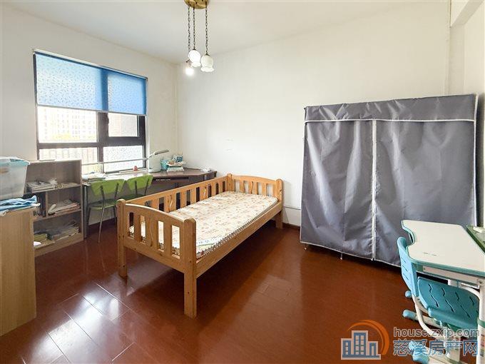 橡树湾 花园洋房 128平 205万