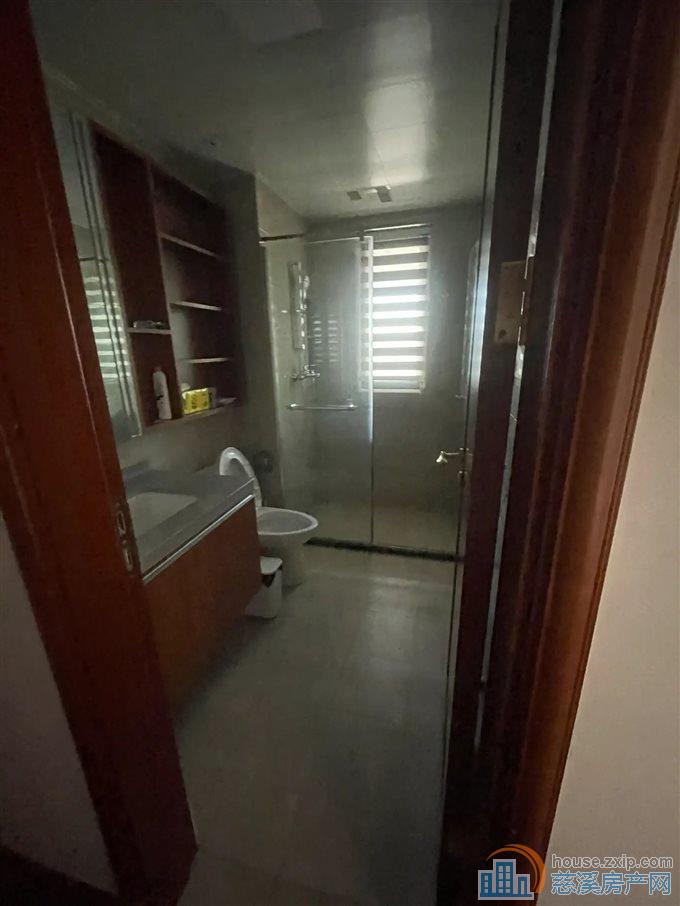 恒大河悦府121平方120万