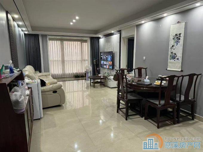 峙山庄园135平  带一个产权139，8