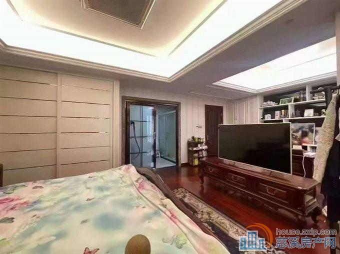 嘉景园房东自住婚房183平精装188万