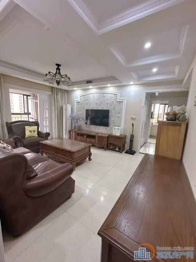 白金湾精装140平拎包入住145万