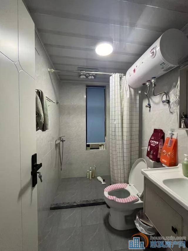 誉林府96平装修满2年175万满2年