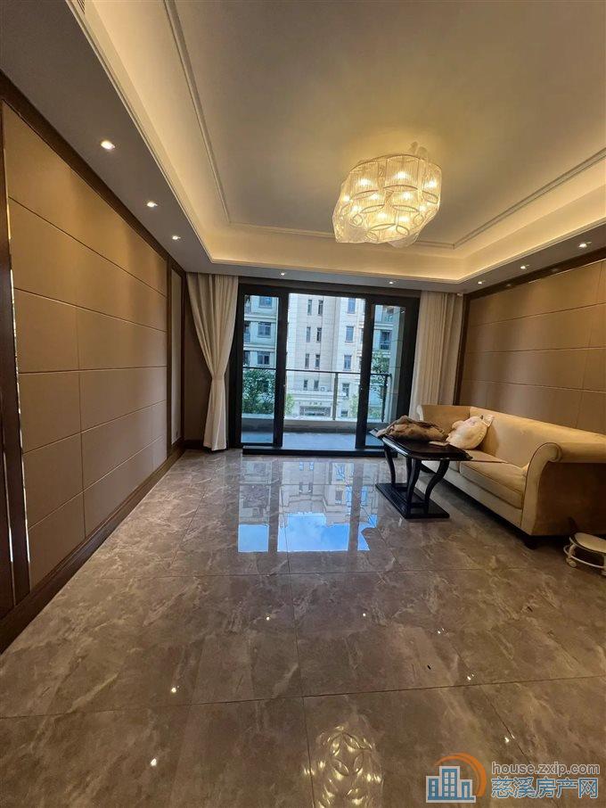 恒大河悦府 精装未住过 中庭位置 带露台