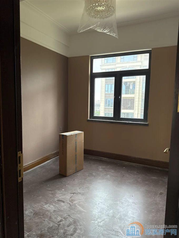 恒大河悦府130平125万精装修