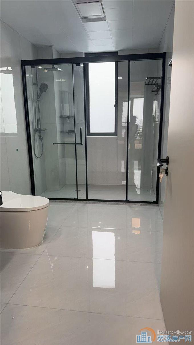 卓越湖樾云著多套岀租