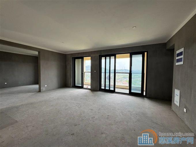 青樾府 东边套带车位 黄金楼层