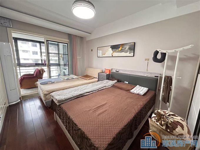 嘉和名苑133平现代装修好楼层带车位