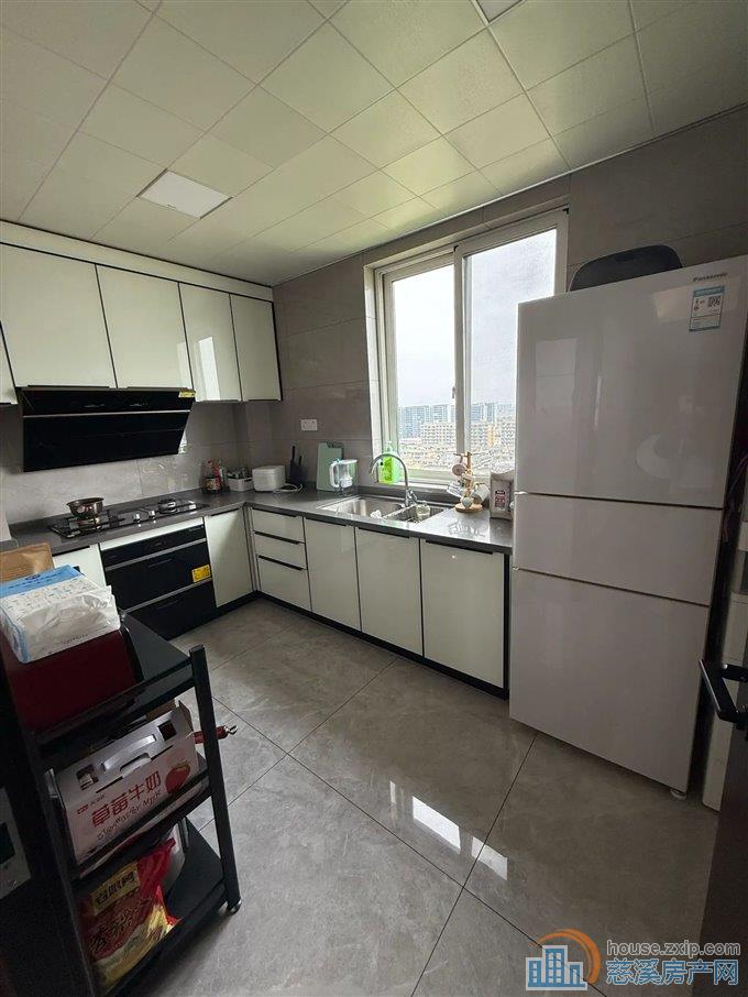 金仕华庭 精装102平155万