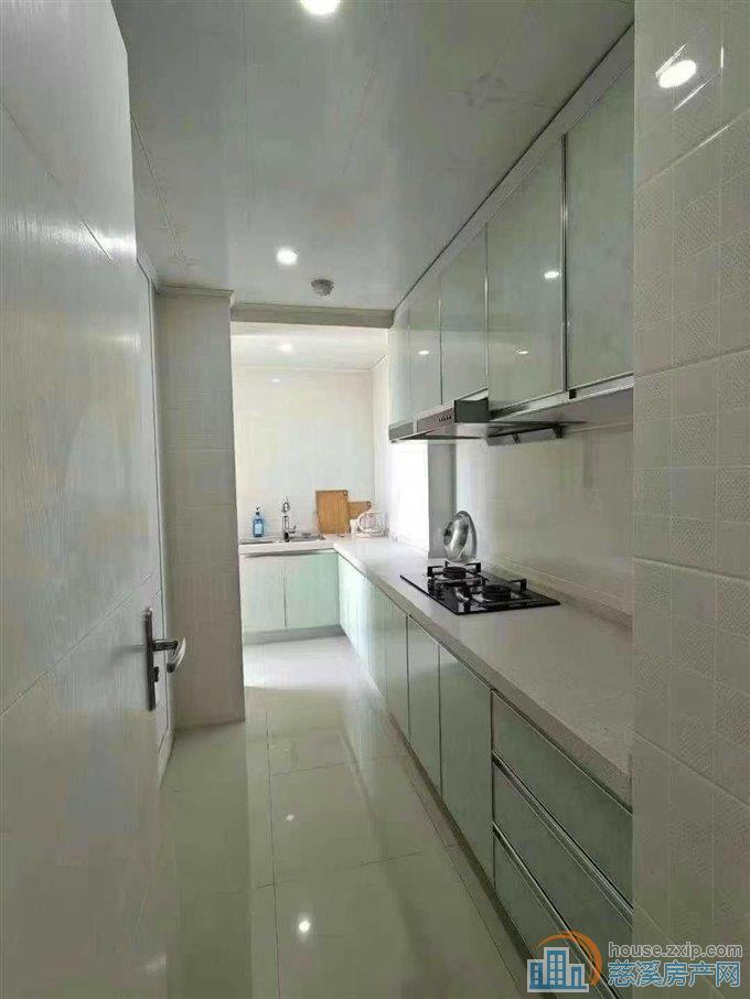 白金湾133平方精装129.8万