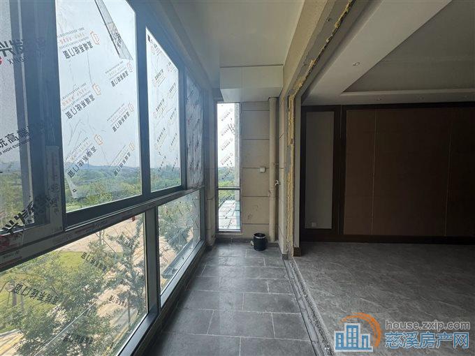 恒大河悦府130平135万中间楼层