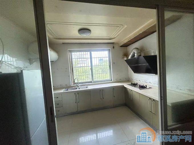 茜苑新村94平大车库满两年129.8万