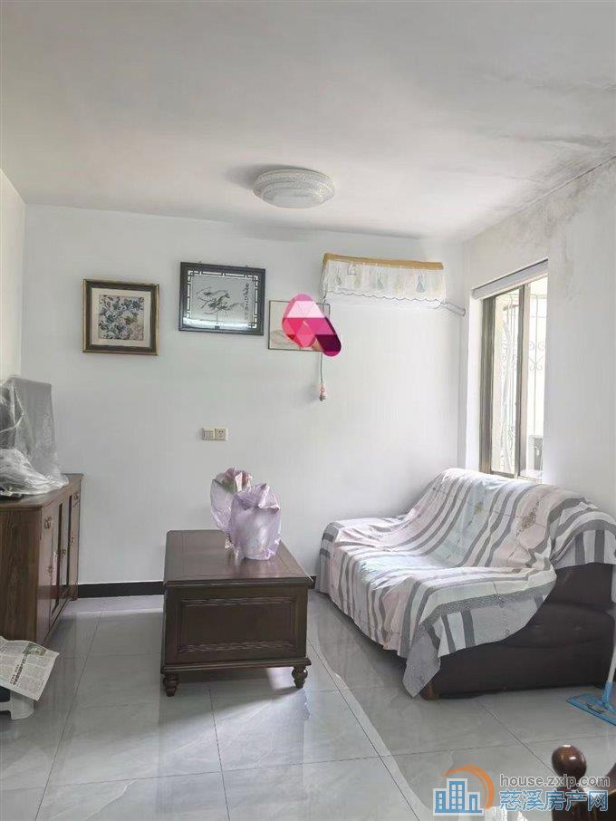 金山东区低楼层72平精装拎包入住