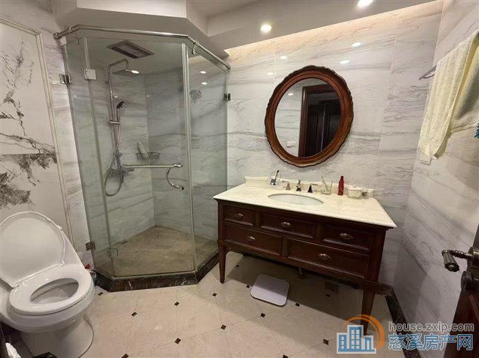 绿城玫瑰园好楼层165平+车位精装