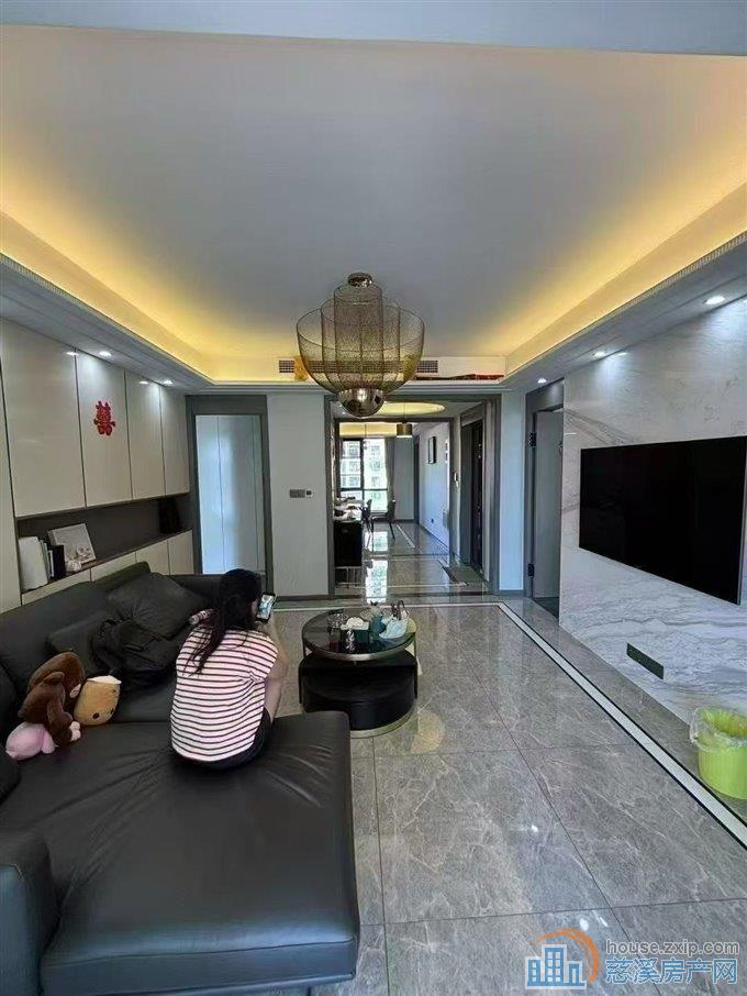 详生详园准新婚装 黄金楼层 四房 满二年