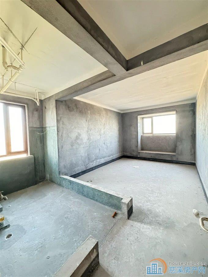 峙山庄园140平115万带车位