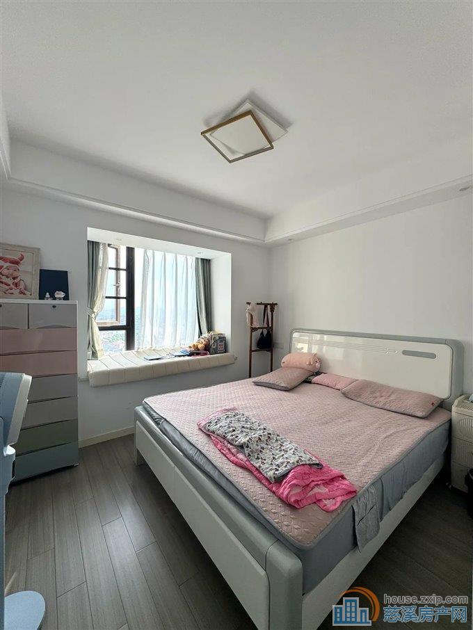 青樾府131平152.8万精装修