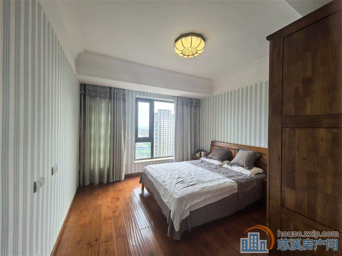 金地鸿悦 精装 黄金楼层 东边套