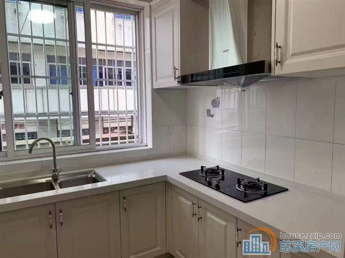 虞波北园直地2楼154平精装132万