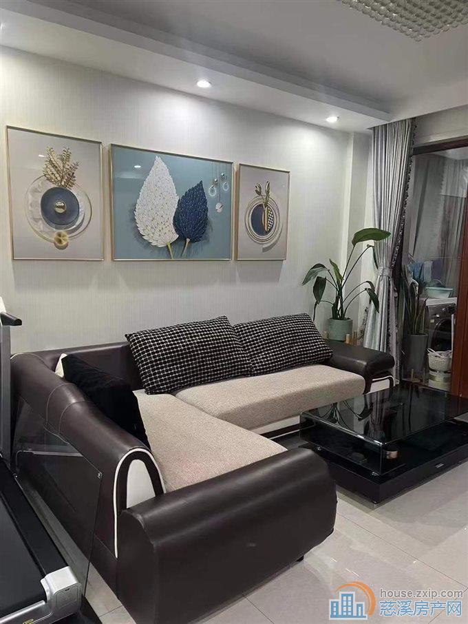 和润公寓好楼层三室两厅两卫精装车库