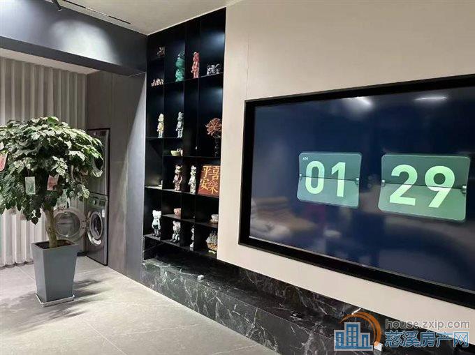 湖樾云著豪装大平层172平顶楼398万