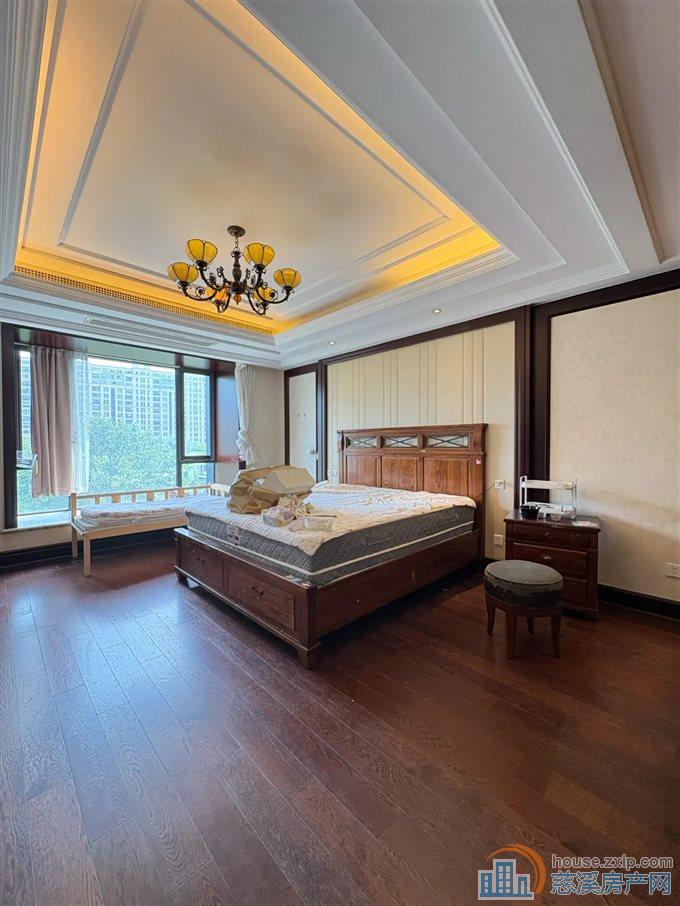 金地鸿悦239平352万满五唯一