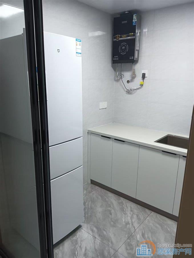 天安浔筑三室两卫精装修包物业直接房源