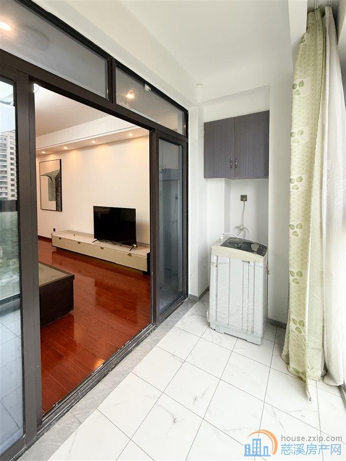 观湖佳苑93平121.8万稀缺小户型