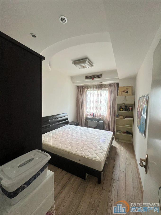 富丽湾景苑145平148万带大车库