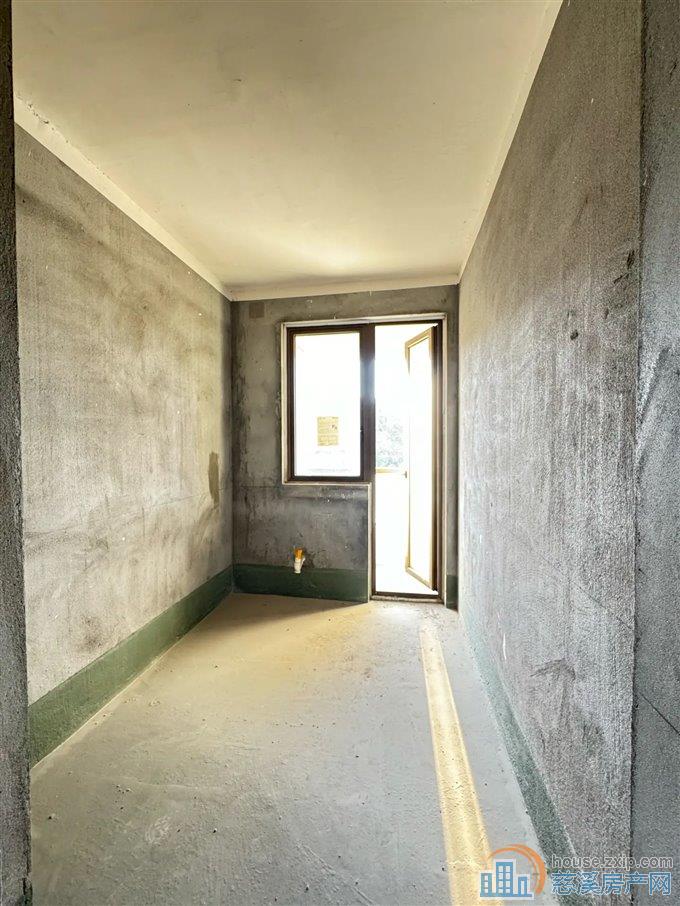 峙山庄园140平115万带车位