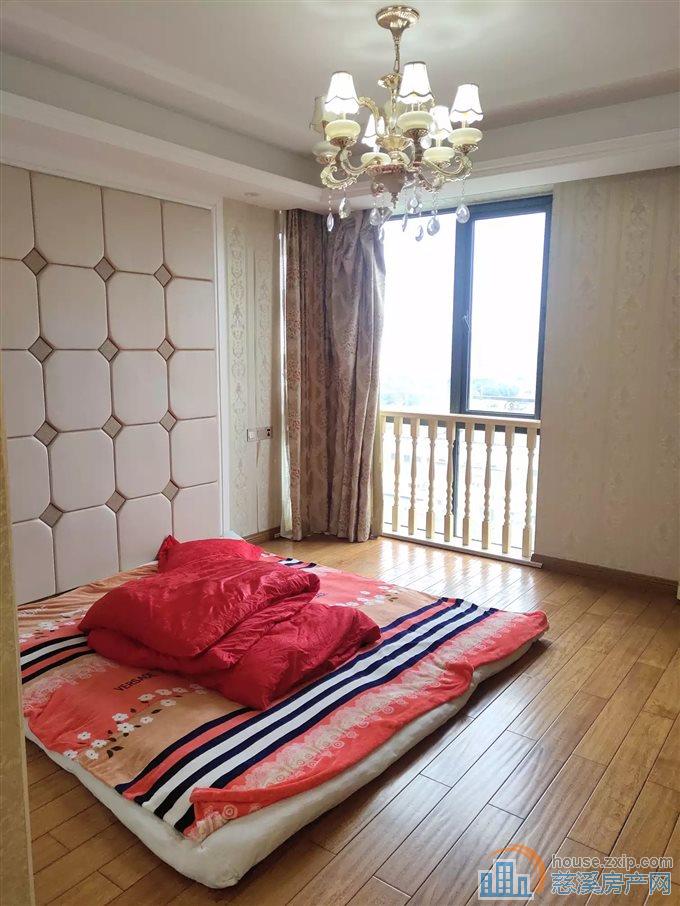 界牌新村139平精装带车位158万