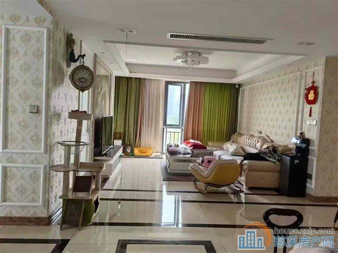 界牌新村145平精装带车位储藏室162万