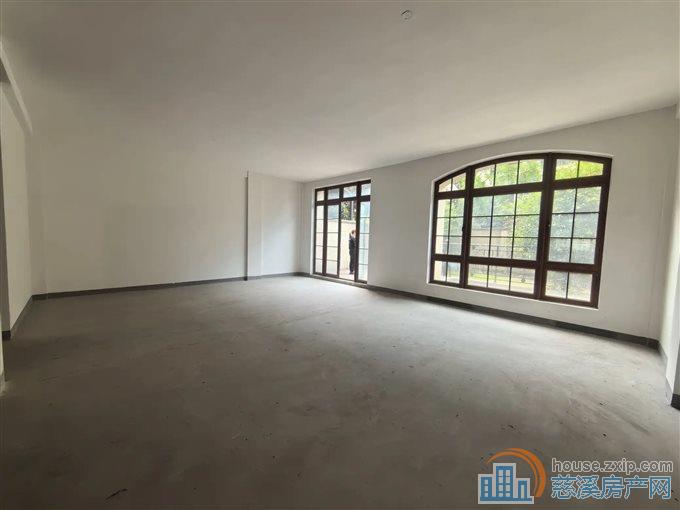 绿城御园 联排别墅 523平 1280万