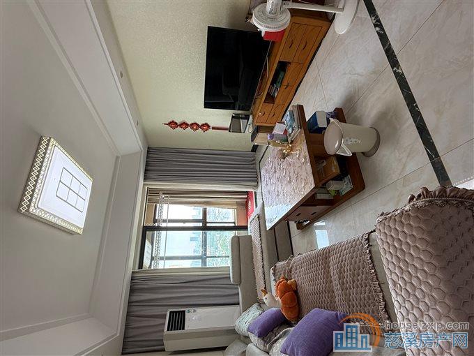 嘉景园电梯房161平方+车位储藏间精装修