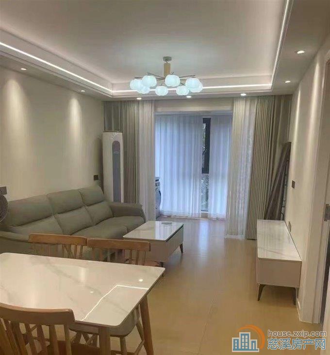 蔚蓝云图85平特价99万全新自住精装