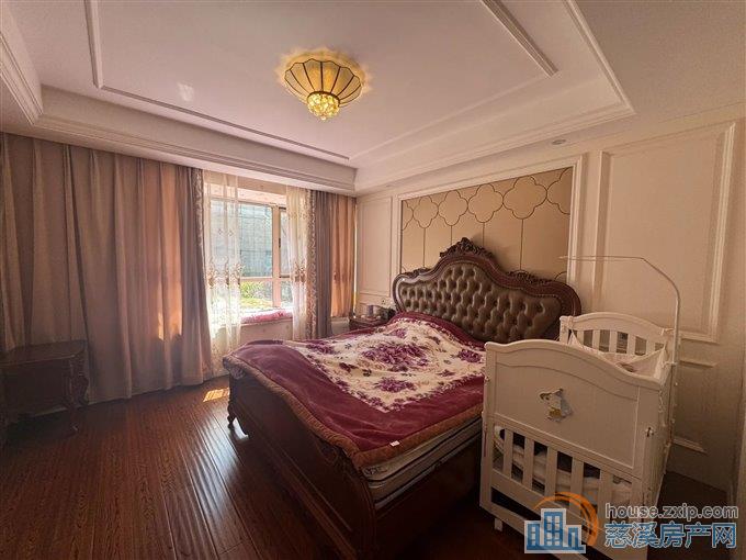 金水湾花园 精装 带车位杂物间 育才XQ