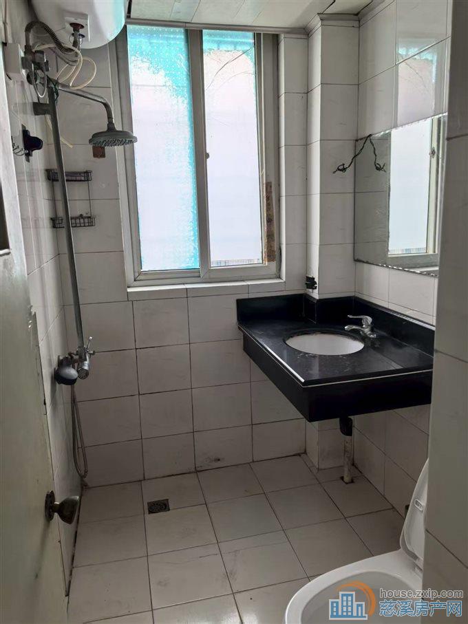 茜苑新村65平70平老精装120万可读书