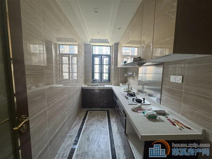 恒大河悦府130平135万中间楼层