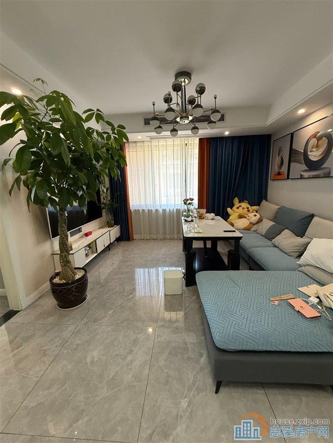 御翠苑104平125万精装保养好