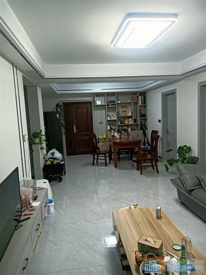 吾悦首府中低楼120平168万自住精装