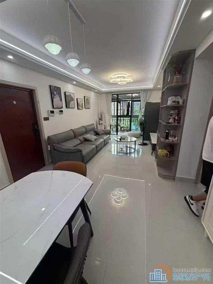 城市桃源电梯黄金楼层85平精装2年到