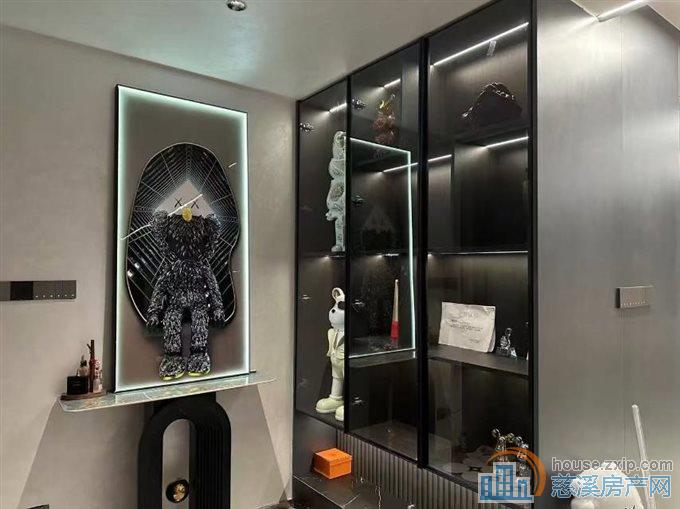 湖樾云著豪装大平层172平顶楼398万