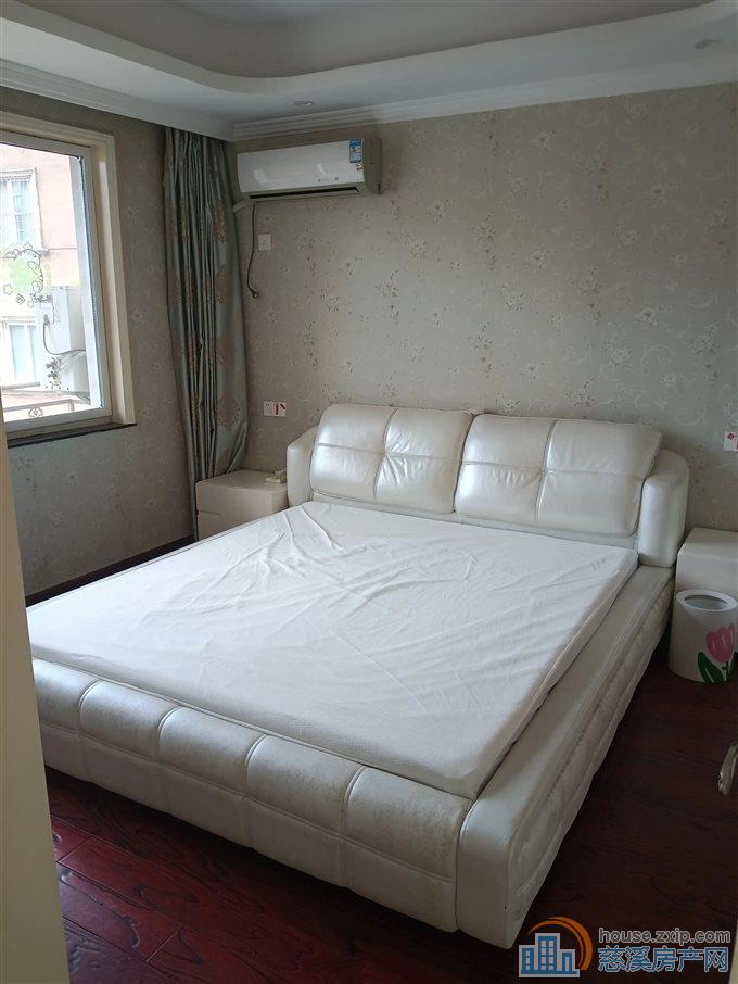 慈百苑67平65万精装修两居室