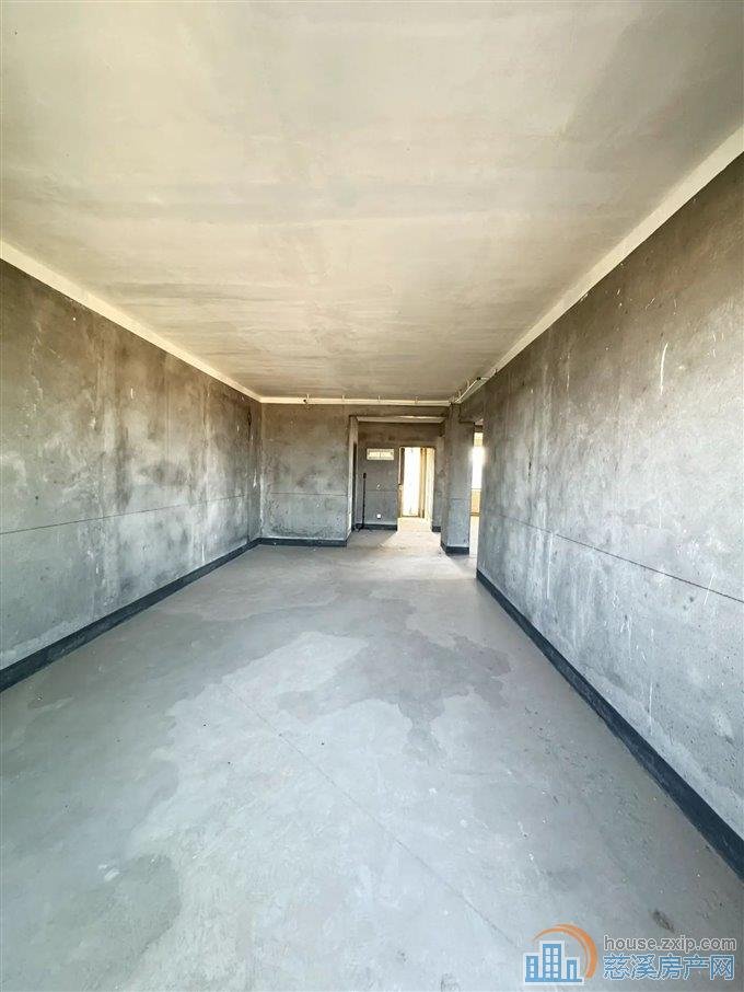 峙山庄园140平115万带车位