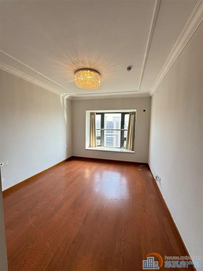 恒大河悦府 精装修 采光好