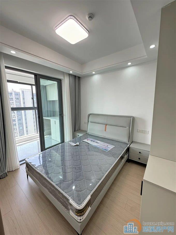 出租卓越湖樾云著花苑143平4500