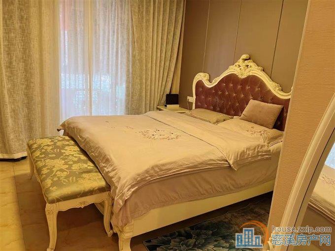 嘉景园38平带阳台送储藏室精装新